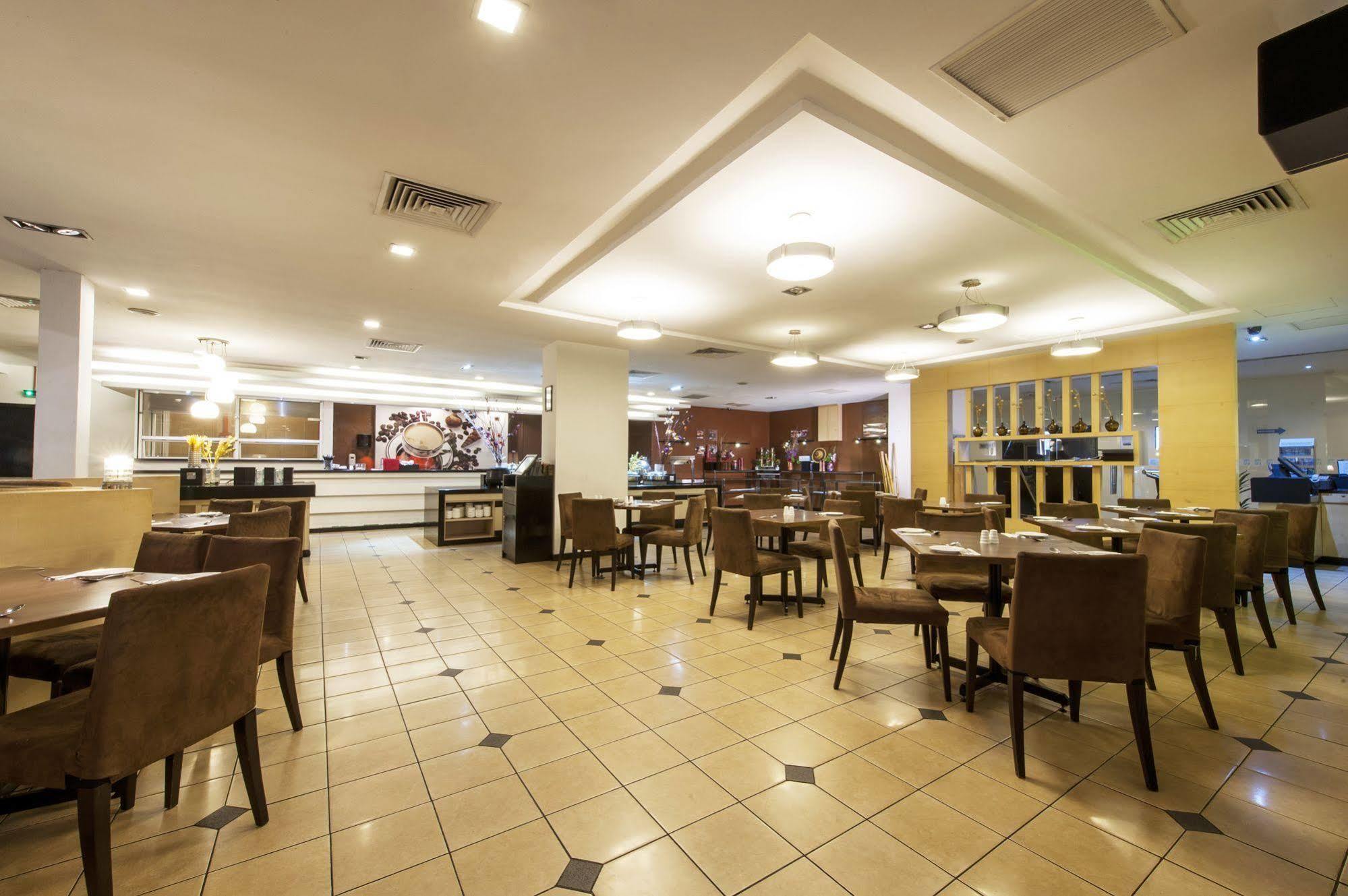 Borneo Royale Hotel Tawau Extérieur photo