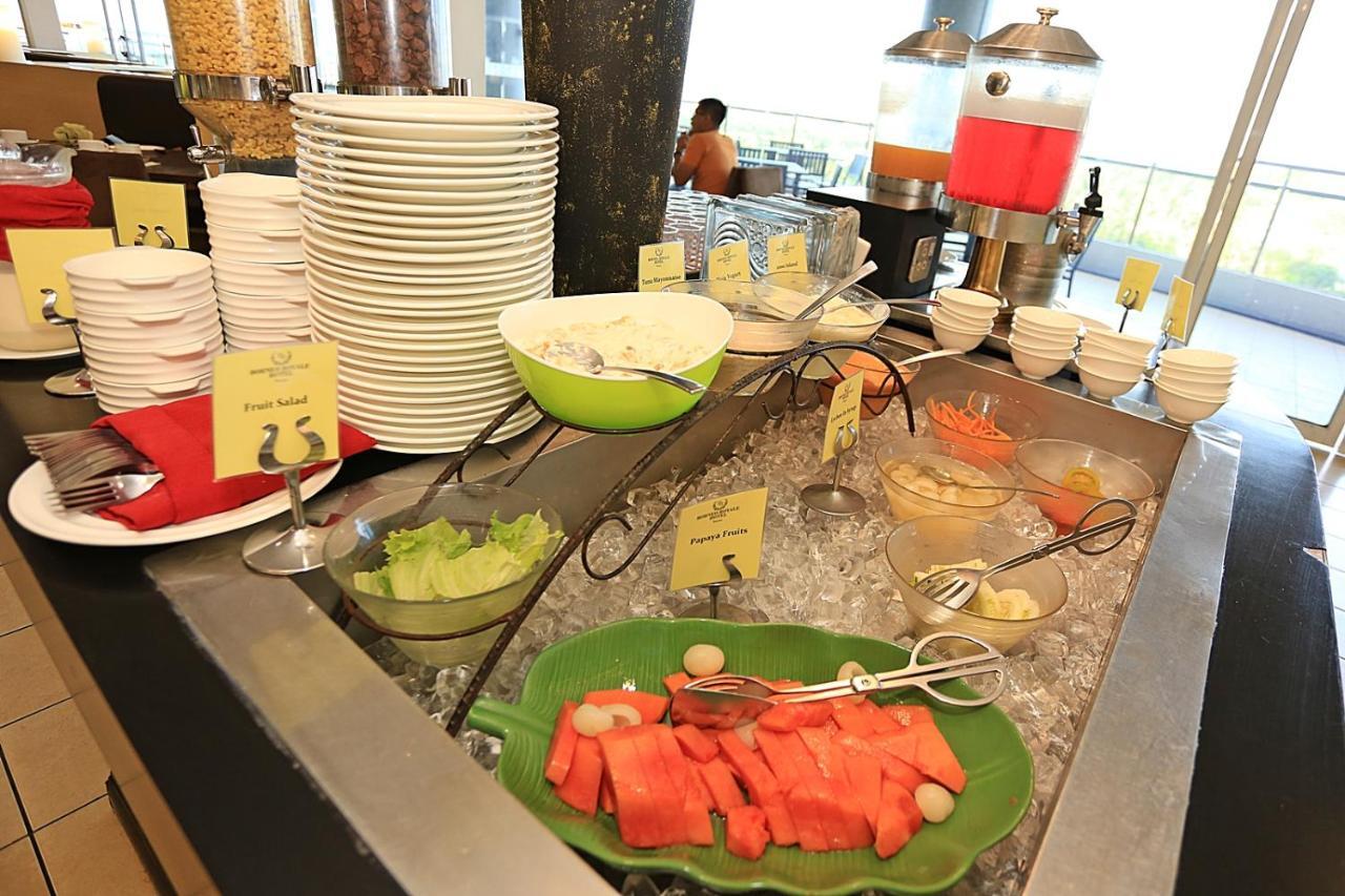 Borneo Royale Hotel Tawau Extérieur photo