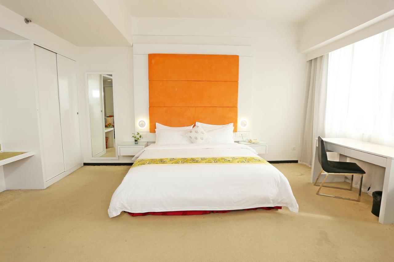 Borneo Royale Hotel Tawau Extérieur photo